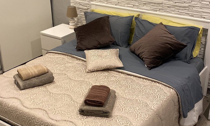 Ficarazzi Appartement | MAISON BLANCHE IN THE CENTER OF THE COUNTRY