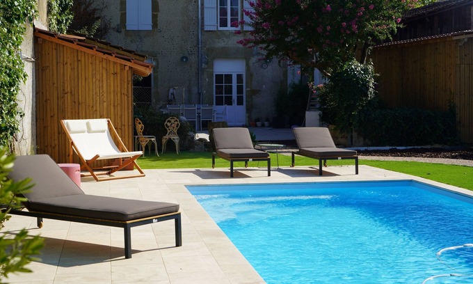 Barcelonne-du-Gers Maison | Maison bourgeoise 4ch piscine-jacuzzi intérieur parking privé