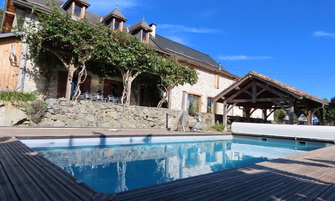 Soulan Maison | Maison Chaleureuse Avec vue sur les Pyrénées