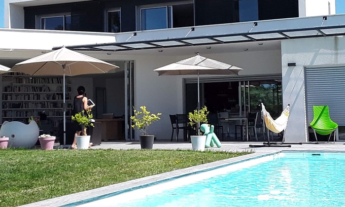 Pibrac Maison | Maison Contemporaine Avec Jardin et Piscine au Calme,