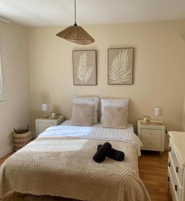 La Trimouille Maison | Maison cosy avec cour privée - Calme et nature, La Trimouille