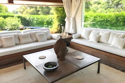 Arbonne Maison | Maison d'exception à Arbonne, piscine privée saisonnière.