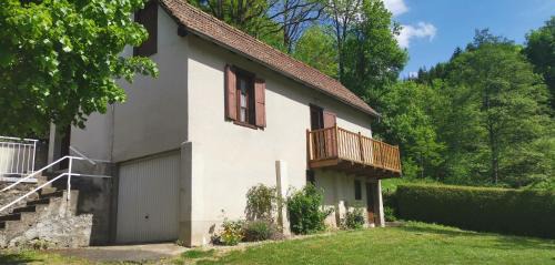 Vic-sur-Cere Maison | maison d'hôte, gîte, la maisonnette