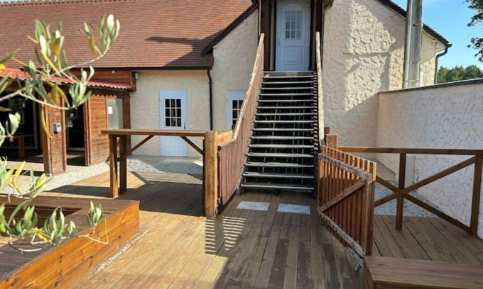 Yvre-le-Polin Maison | Maison d'hôtes 30 couchages