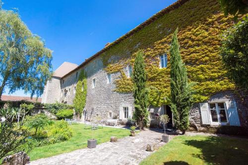 Mortemart Maison | Maison d'Hôtes de l'Ancien Couvent des Carmes