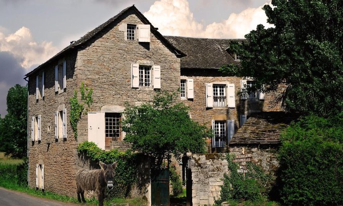 Severac-d'Aveyron Lit Et Petit-Déjeuner | Maison d'Hôtes La Singulière