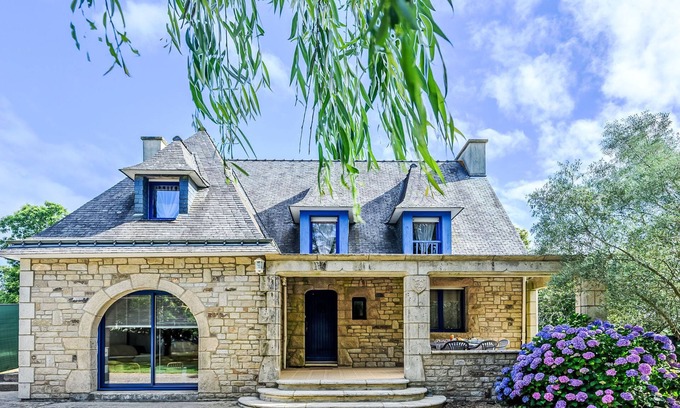 Plumergat Maison | Maison De Bréarec by Interhome