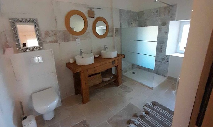 La Roche-sur-Grane Maison | Maison de campagne idéale pour les amoureux de nature, randonnée, vtt. Le calme