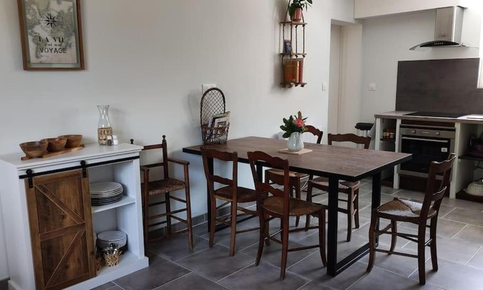 Montbron Maison | Maison de campagne, bulle de verdure