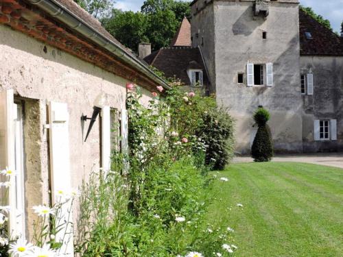 Trateau Maison | Maison de Charme à la Campagne avec Jardin Privatif, Confort Moderne et Accueil Chevaux - FR-1-489-64
