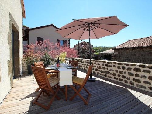 Polignac Maison | Maison de charme à Polignac: terrasse ensoleillée, randonnées, proche Puy-en-Velay - FR-1-582-58