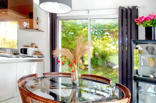 Chancay Maison | Maison de charme à Reugny avec jardin et vue sur montagne