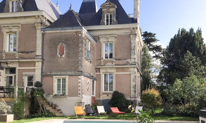 Faye-d'Anjou Lit Et Petit-Déjeuner | Maison de maître avec piscine et jardin - cœur des Coteaux du Layon, proche Angers et Saumur - FR-1-622-55