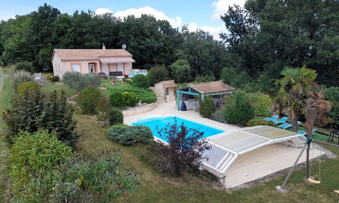 Cancon Maison | Maison à la Campagne Entre Bergerac et Villeneuve sur Lot piscine privée