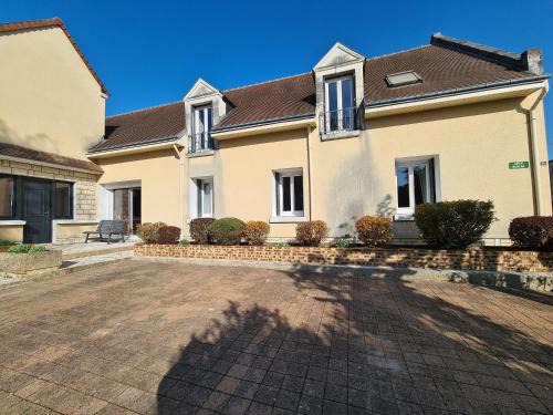 Faverolles Maison | Maison de vacances avec grande piscine et tennis, proche du Zoo de Beauval et des Châteaux de la Loire - FR-1-591-47