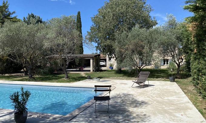 Maubec Maison | Maison de Vacances Avec Piscine en Plein Village du Luberon