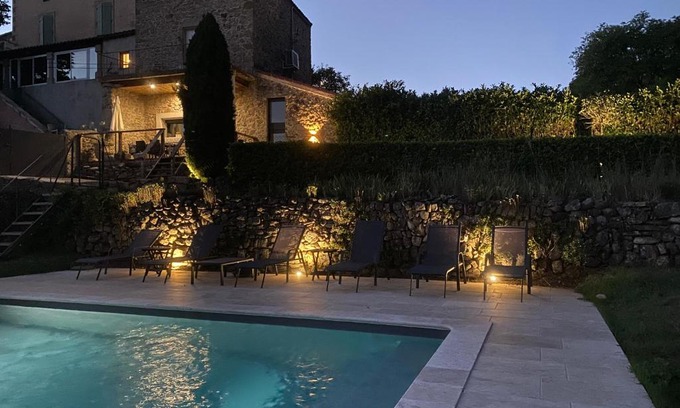 La Tour-Sur-Orb Maison | Maison de village avec terrain et piscine dans le Parc Régional du Haut Languedoc
