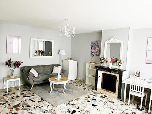 Flagy Maison | Maison de village - Suite Baroque cosy et élégante à 1 h de Paris proche Fontainebleau