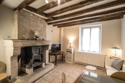 Nogent-le-Rotrou Maison | Maison de ville NLR - 6 lits simples - BBQ - Proche Gare - grand Parking