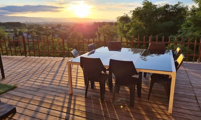 Perreux Maison | Maison Melodynelson 14 personnes 2 nuits avec jacuzzi a l année