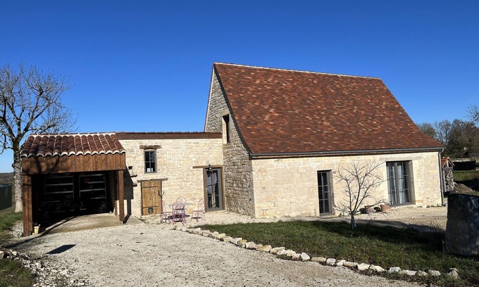 Lamothe-Cassel Cottage | Gîte 4**** belle vue, piscine privée chauffée 2 chambres 2 sdb 4/5 personnes