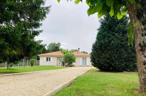 Saint-Genes-De-Fronsac Maison | Maison familiale avec jardin de 1500m2