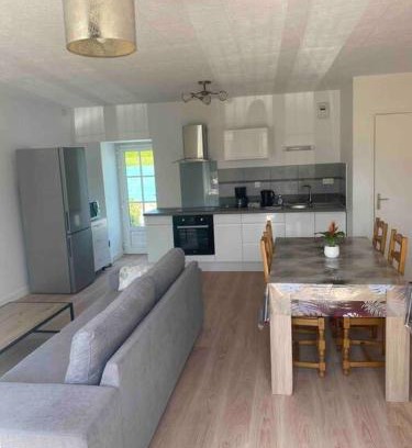 Saint-Aubin-de-Terregatte Maison | Maison - Mont St Michel à 15 min
