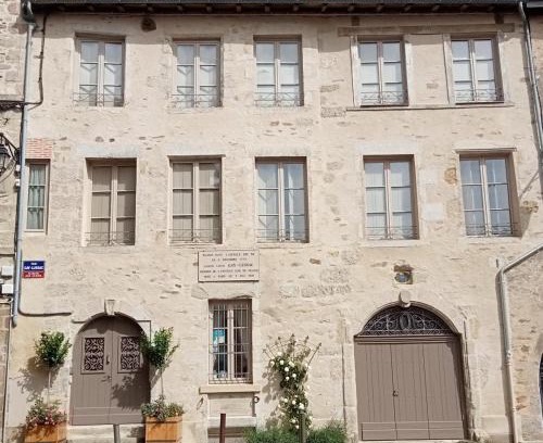 Saint-Leonard-de-Noblat Lit Et Petit-Déjeuner | Maison gay lussac