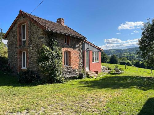 Teilhet Maison | Maison independante pour 2 tout inclus Tiny House for 2 all included