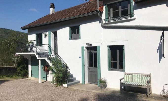Lucenay-l'Eveque Appartement | Maison Jouvenaar Bas