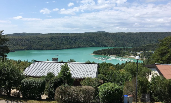 Charchilla Maison | maison lac de vouglans