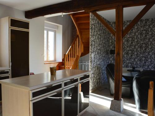 Oinville-Saint-Liphard Maison | Maison lumineuse pour 4, près d'Orléans et Chartres, avec cour, terrasse, parking, et équipements complets. - FR-1-581-23