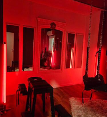Saint-Vincent-de-Paul Hôtel | Maison M Intime Room