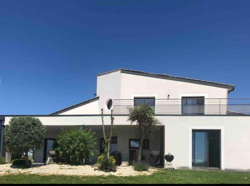 Beaumont-de-Lomagne Maison | maison moderne avec piscine