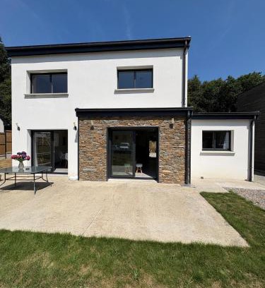 Pont-Scorff Maison | Maison neuve cosy à 20 min des plages #lorient #cosy