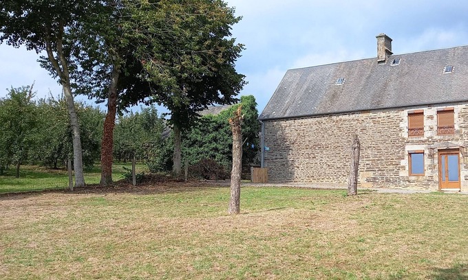 Saint-Pois Maison | Maison Normande Rénovée, Animaux de Compagnie Acceptés