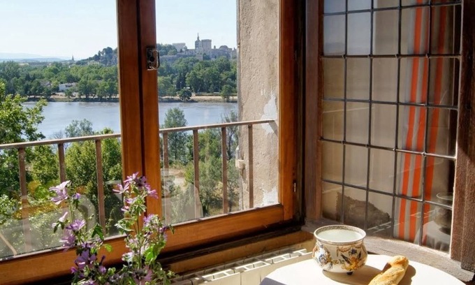 Villeneuve-les-Avignon Lit Et Petit-Déjeuner | Maison Orsini