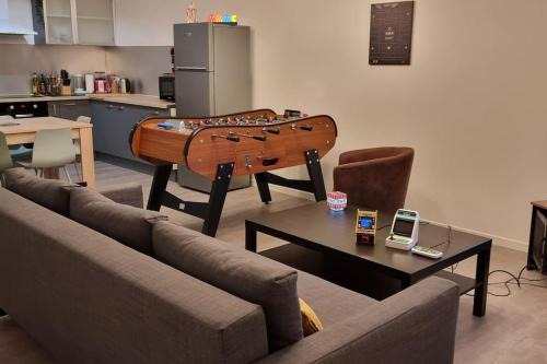 Saint-Seurin-sur-l'Isle Maison | Maison " Pac-Man" entre collègues, amis, famille - barbecue - Netflix - Prime - Baby foot 50cts - jusqu'à 9 personnes -