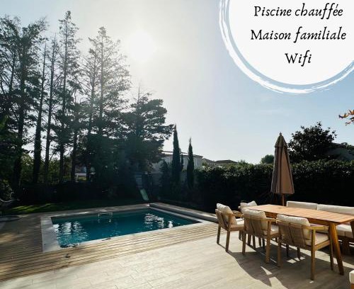 Salleles-d'Aude Villa | Maison paisible toute équipée, piscine chauffée