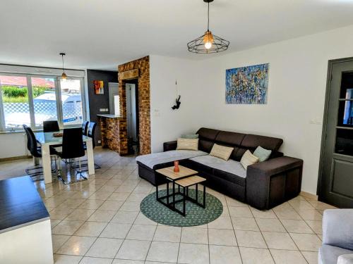 Longchamps-sur-Aire Maison | Maison plain pied avec jardin clos à Longchamps - FR-1-585-137