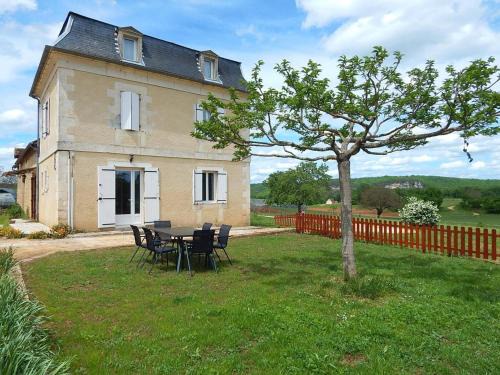 Campagne Maison | Maison rénovée avec grand jardin, proche des Eyzies et sites touristiques du Périgord Noir - FR-1-616-37