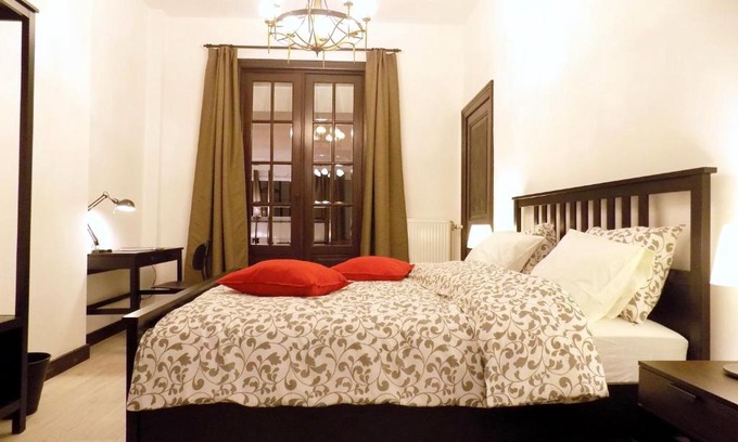 Gosselies Appartement | Maison Roosevelt - Charleroi Airport - Ideal Families