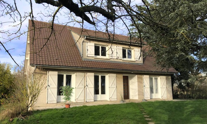 Saint-Remy-la-Vanne Maison | Maison spacieuse au calme pour 7 voyageurs