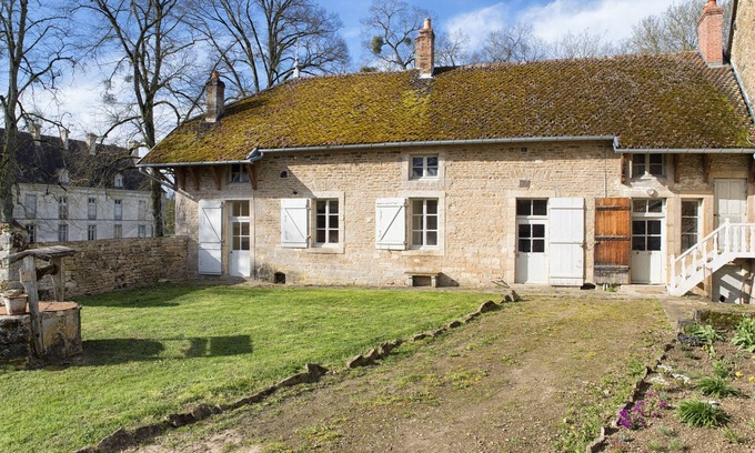 Commarin Maison | Maison Seguin du Château de Commarin