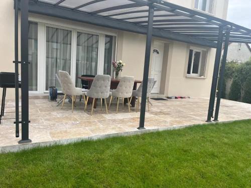 Pontault-Combault Maison | Maison spacieuse avec terrasse à Pontault-Combault