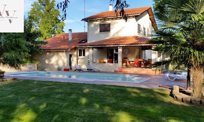 Bergerac Maison | Maison style landais climatisée. Piscine privée. Parc. Idéal pour familles