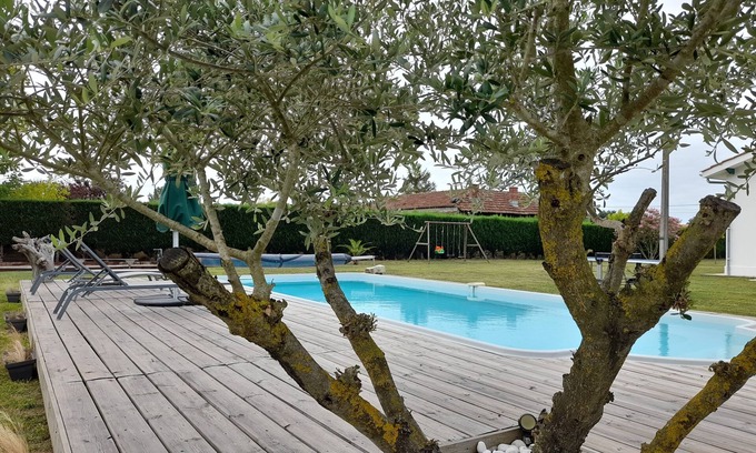 Gaillan-en-Medoc Maison | maison toute équipée avec piscine et pool house