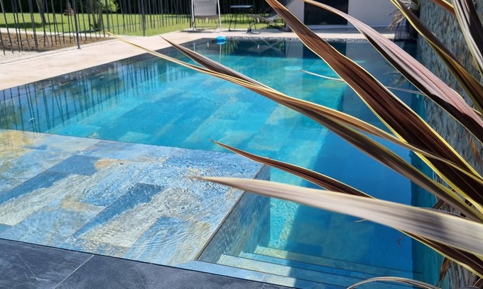 Maubec Maison | Maison vue sur le Lubéron Avec Piscine Miroir