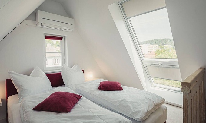 Lahr Maison | Maisonette apartment (number 10) over 2 levels, balcony and great view