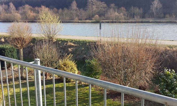 Niederleuken Appartement | Maisonette apartment "Belle-Saar" : Vacation right on the river!